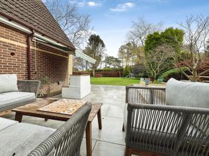 Photo 22- click for photo gallery